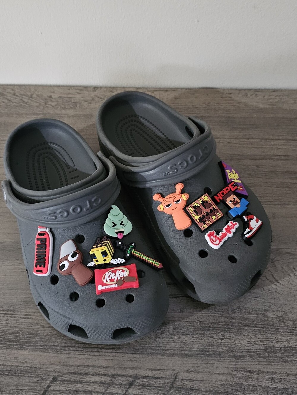 CROCS Kids Charcoal Gray Classic Clogs Charms Boy J 3